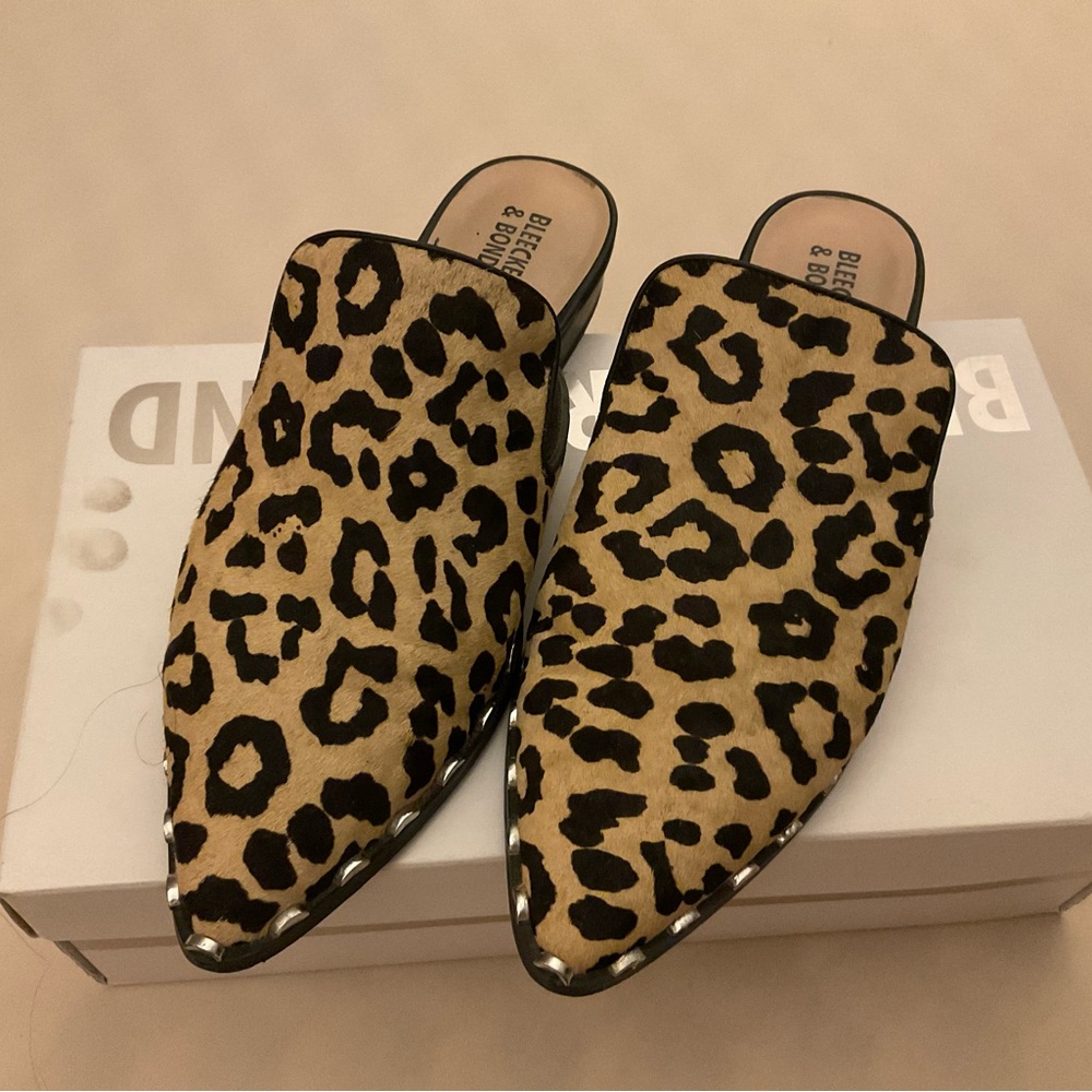 Beige & Brown Leopard Print Women's Mules